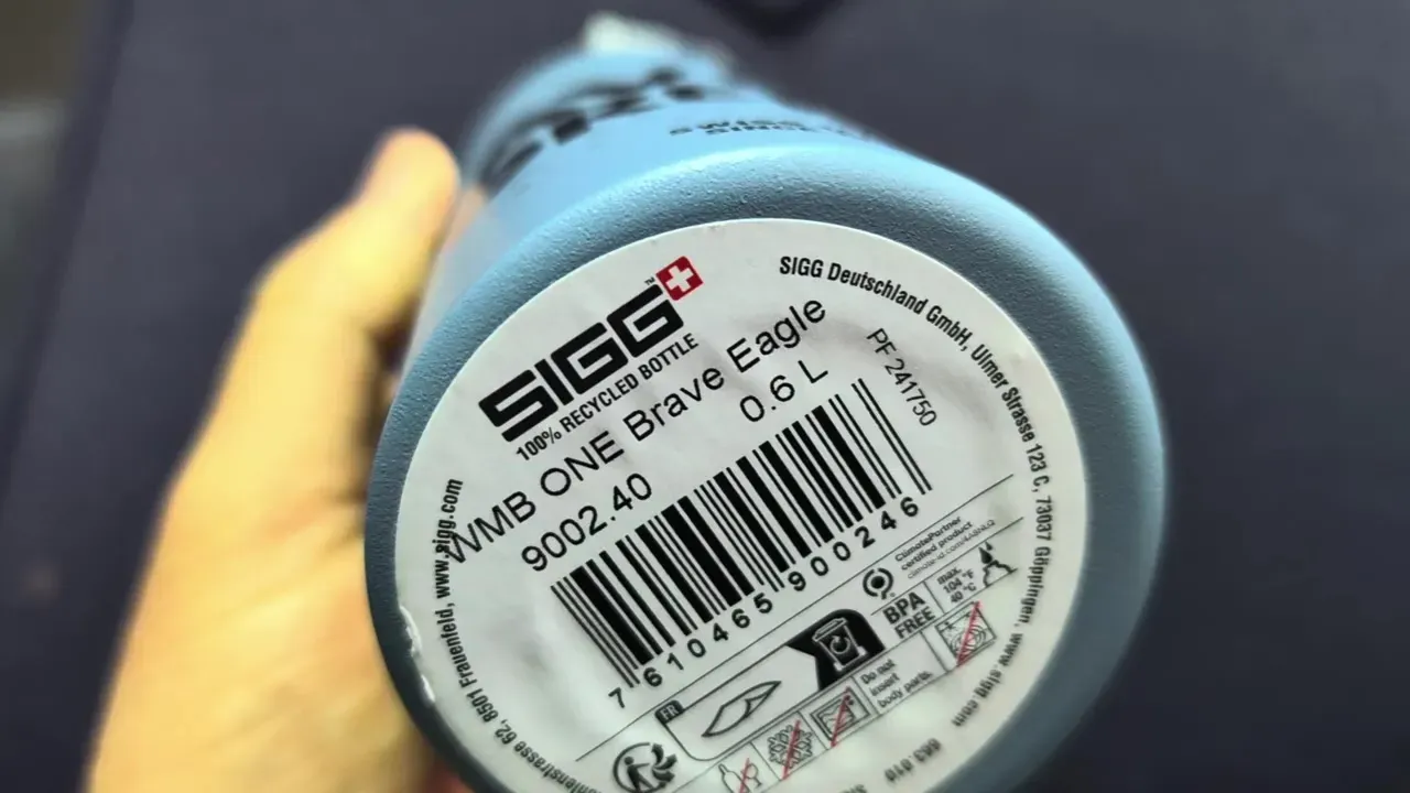 Base label of a SIGG WMB ONE Brave Eagle 0.6 L bottle, art. 9002.40